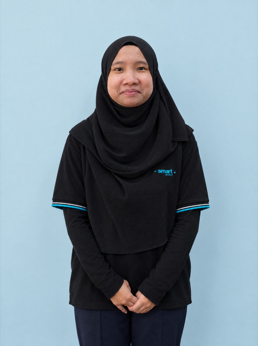 Adilah, Smart Recruit team member